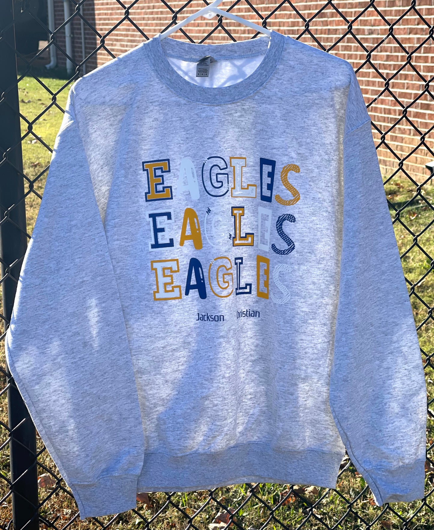 Gildan- 3 Eagles Crewneck