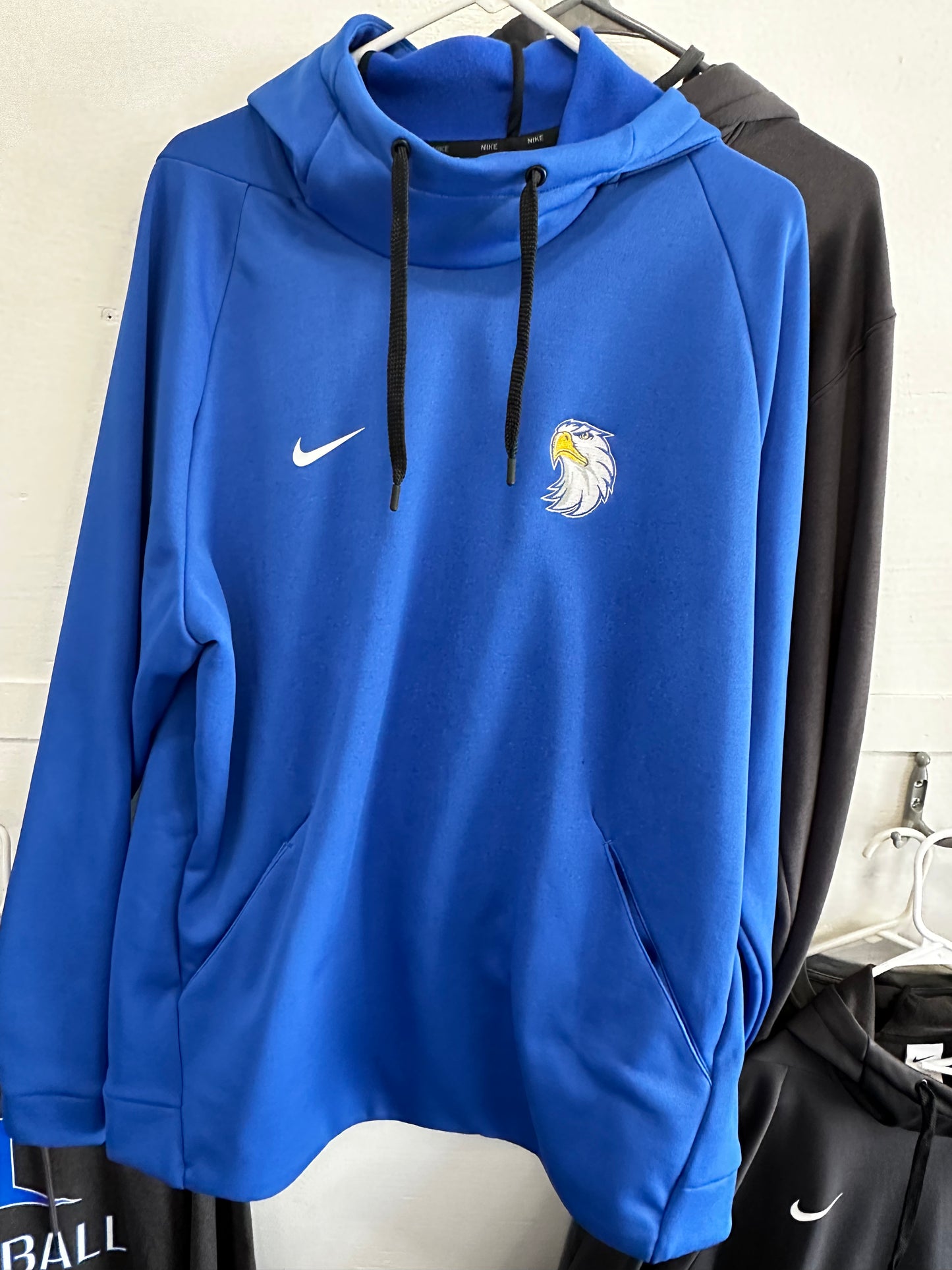 Nike Therma Fit Hoodie - Eagle Head