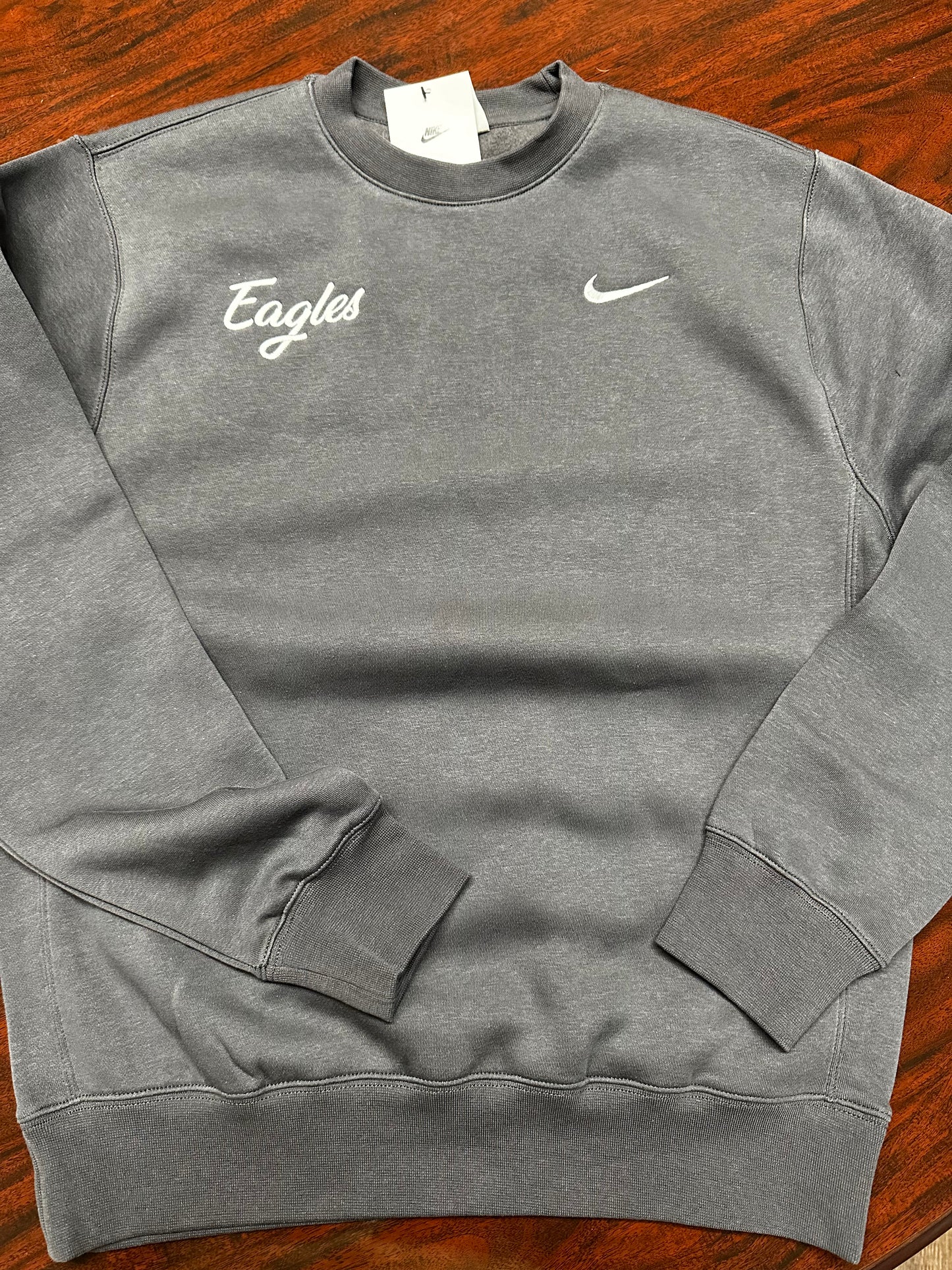 Nike Club Crew - Script Eagles